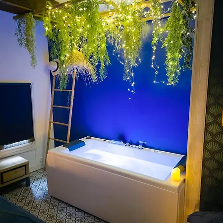 Youmi - Appartement Calme Avec Jacuzzi Et Clim A 5Min De La Comedie, Tram A 200M Montpellier Exterior photo