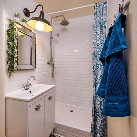 Youmi - Appartement Calme Avec Jacuzzi Et Clim A 5Min De La Comedie, Tram A 200M Montpellier Exterior photo